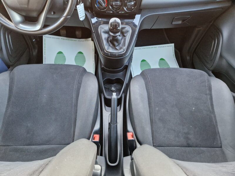 Lancia Ypsilon 1.2 69cv